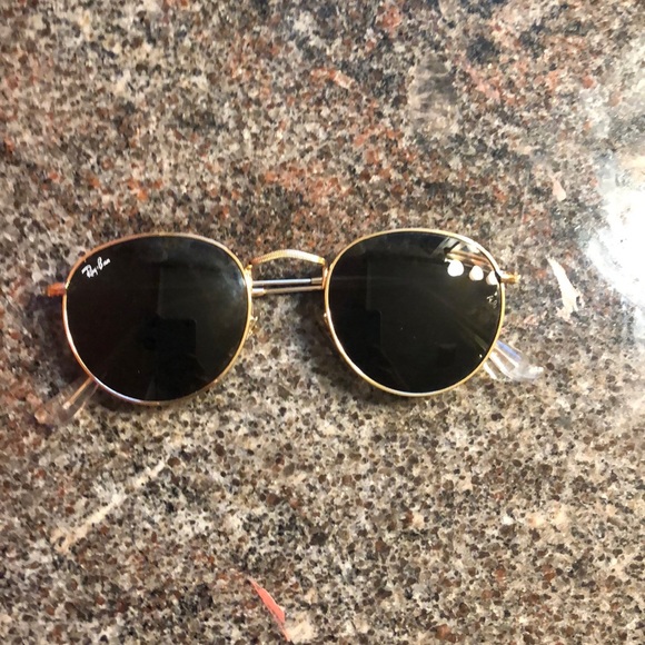 Ray-Bans - Picture 2 of 3